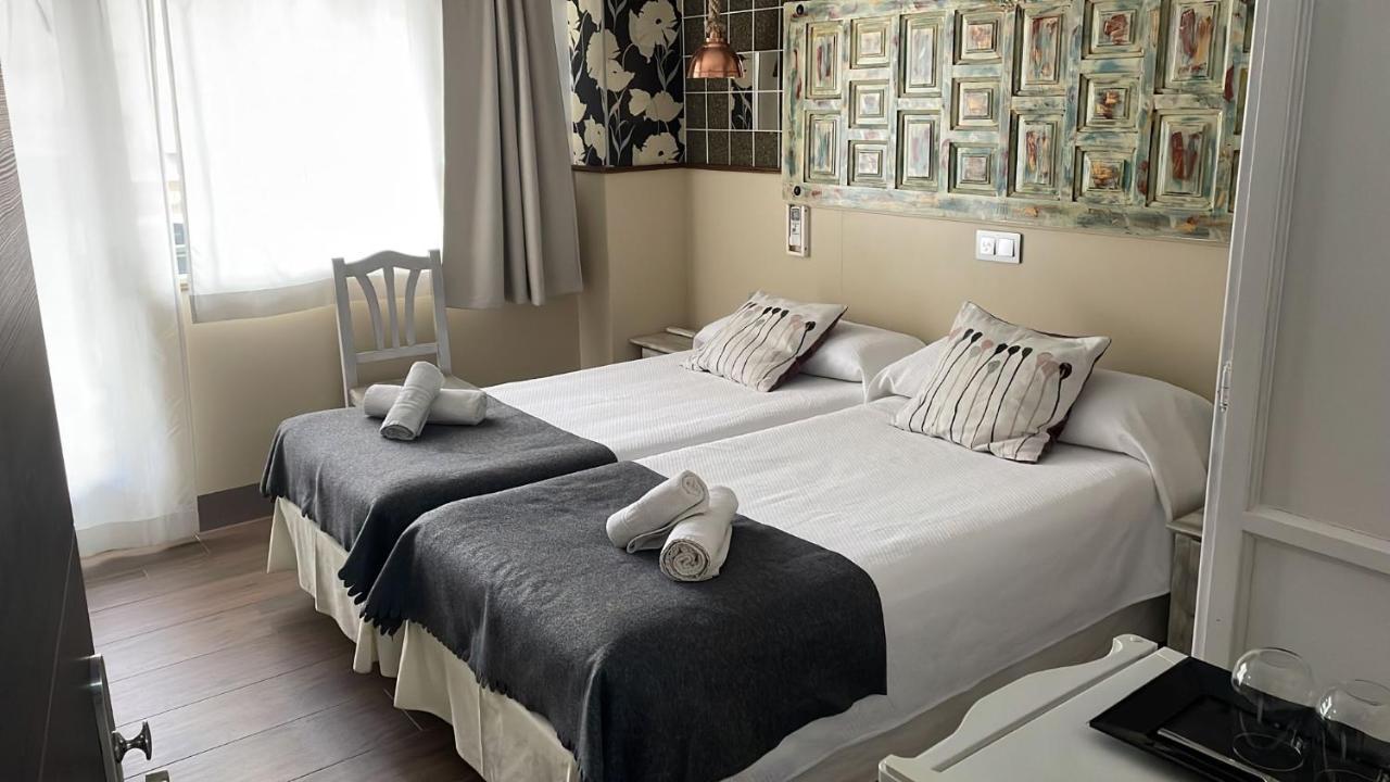 Hostal Boutique Luna De Gavin Cullera Eksteriør billede