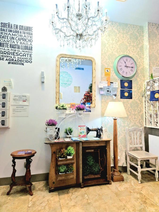 Hostal Boutique Luna De Gavin Cullera Eksteriør billede