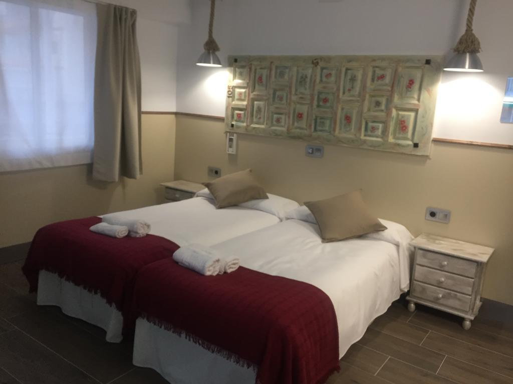 Hostal Boutique Luna De Gavin Cullera Eksteriør billede