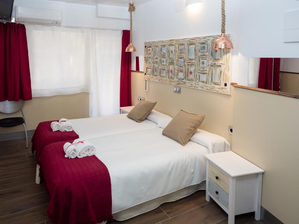 Hostal Boutique Luna De Gavin Cullera Eksteriør billede
