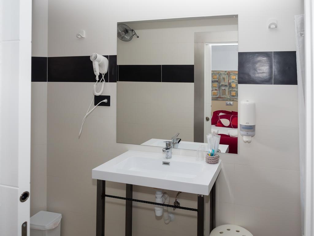 Hostal Boutique Luna De Gavin Cullera Eksteriør billede