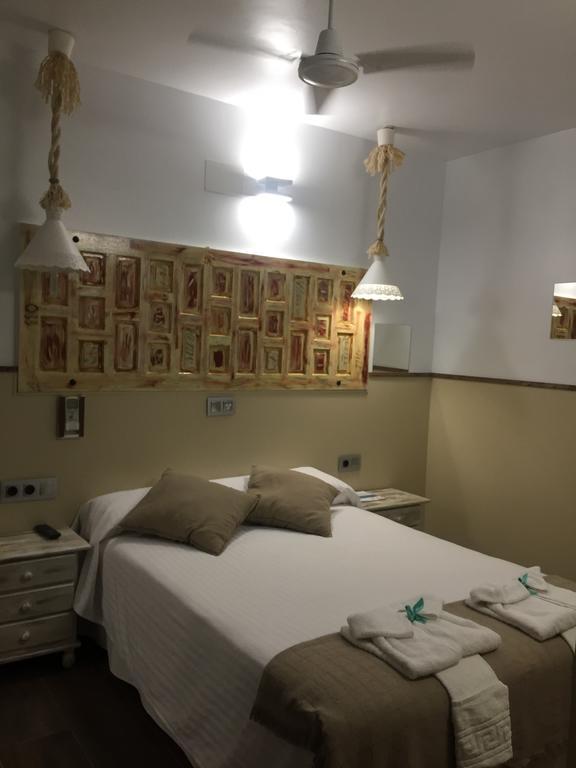 Hostal Boutique Luna De Gavin Cullera Eksteriør billede
