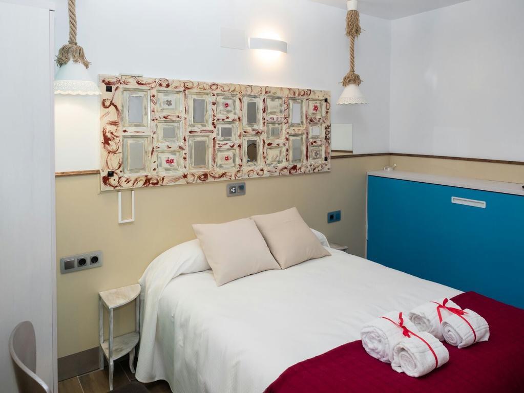 Hostal Boutique Luna De Gavin Cullera Eksteriør billede