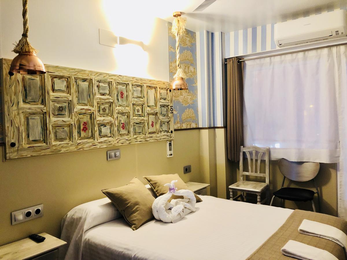 Hostal Boutique Luna De Gavin Cullera Eksteriør billede