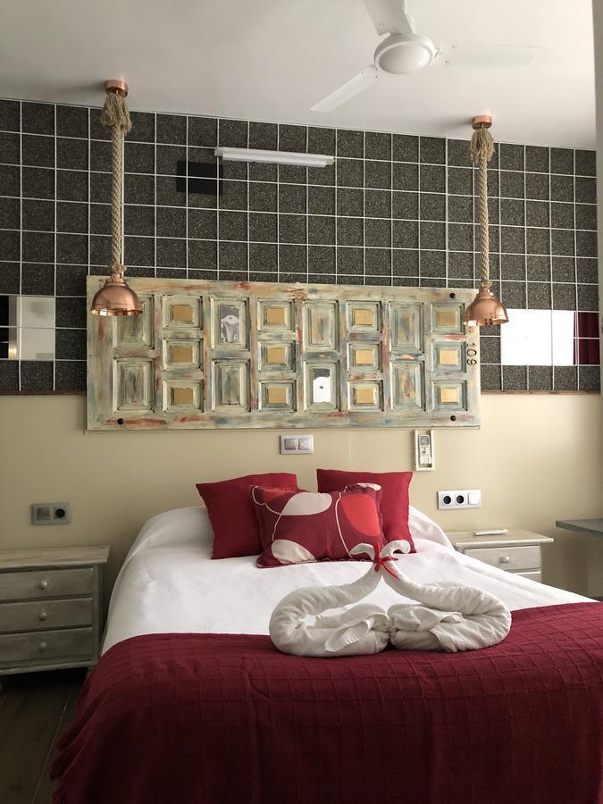 Hostal Boutique Luna De Gavin Cullera Eksteriør billede