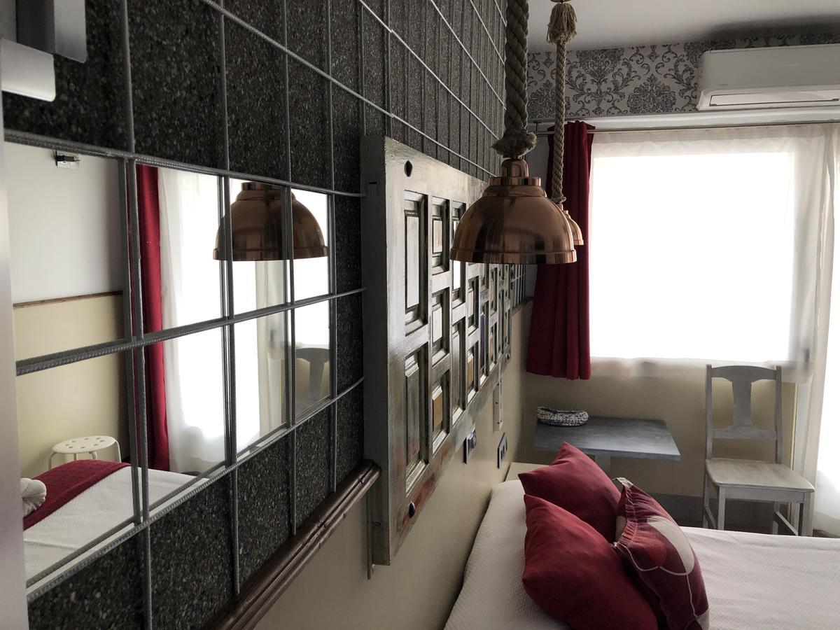 Hostal Boutique Luna De Gavin Cullera Eksteriør billede
