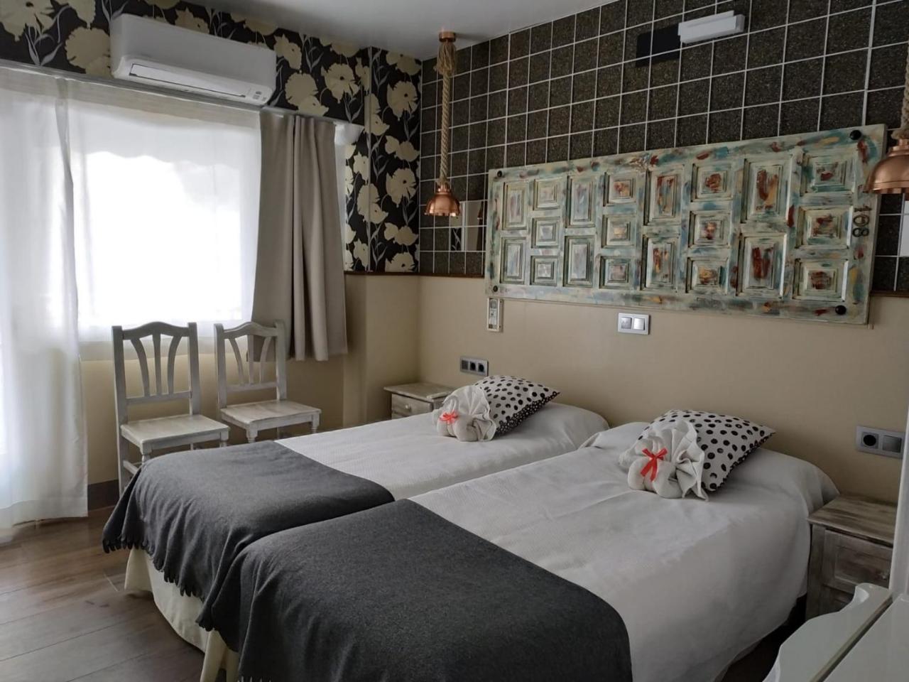 Hostal Boutique Luna De Gavin Cullera Eksteriør billede